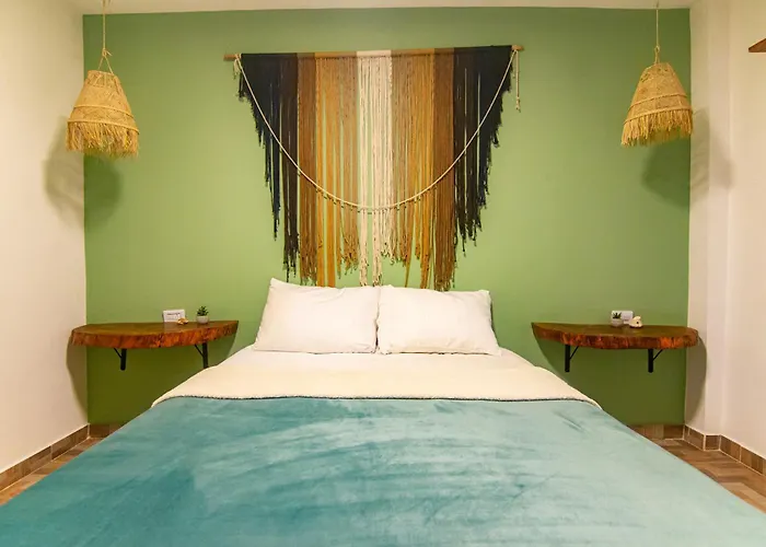Waikiki Beach Hotel Boutique